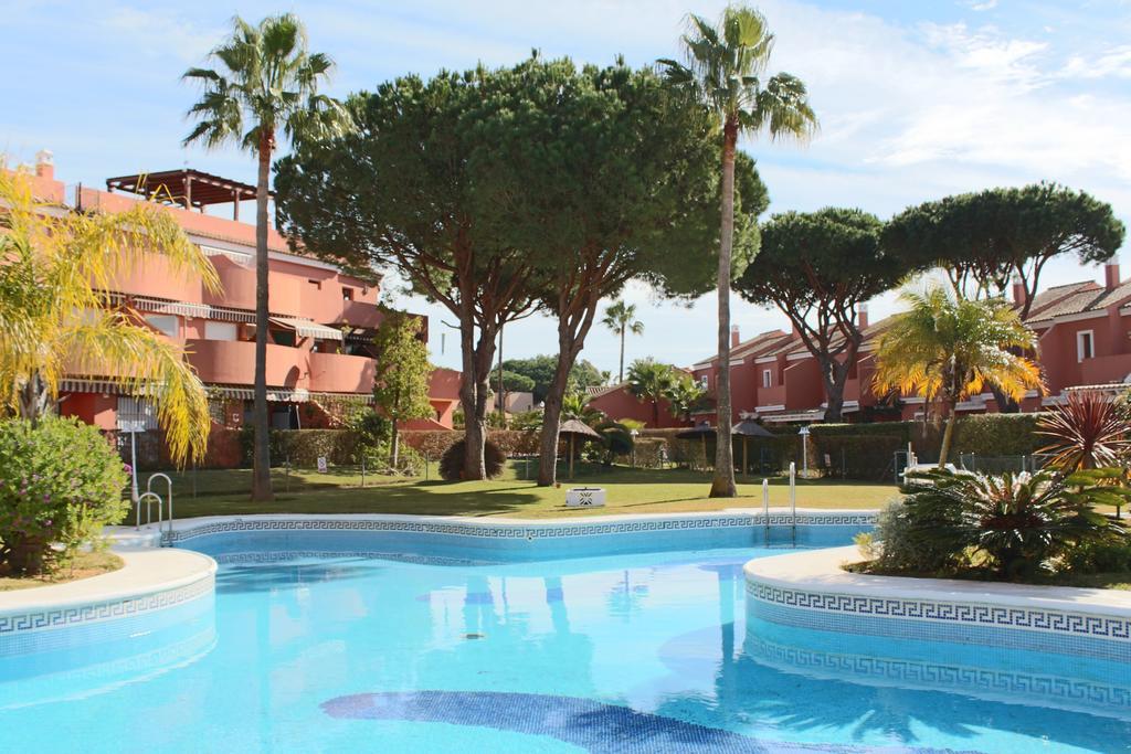 Apartamento Pink Mariposas Chiclana de la Frontera Exterior photo